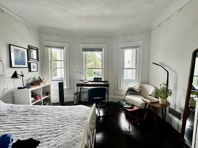 Photo - 33 Teele Ave Apartments Unit 1