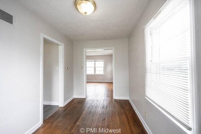 Photo - "Charming 2-Bedroom Duplex with Gleaming Hardwood Floors in Indy!"