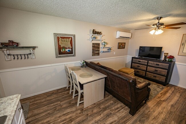 Photo - 26986 E Florence-Kelvin Hwy Unit B