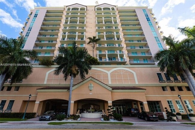 Building Photo - 17555 Atlantic Blvd Unit UPH7