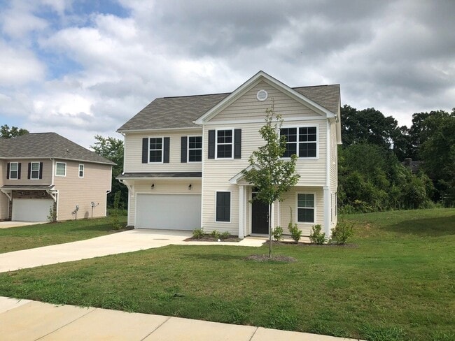 Building Photo - Lovely 4 Bedroom Home in Oakview Commons N...
