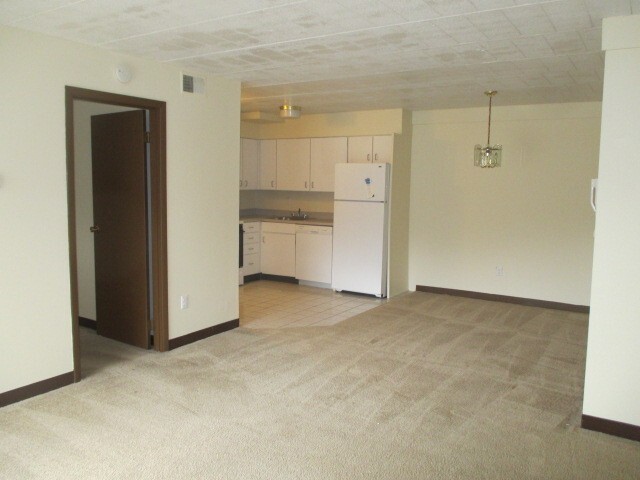 Photo - Cambridge Court