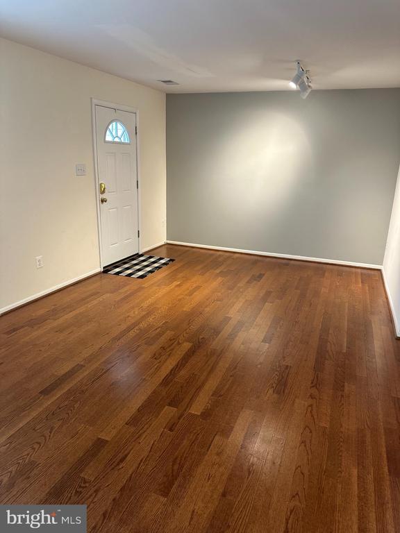 Photo - 7943 Timarand Ct