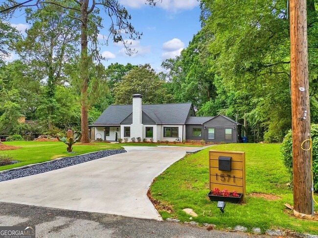 Photo - 1571 Blvd Lorraine SW