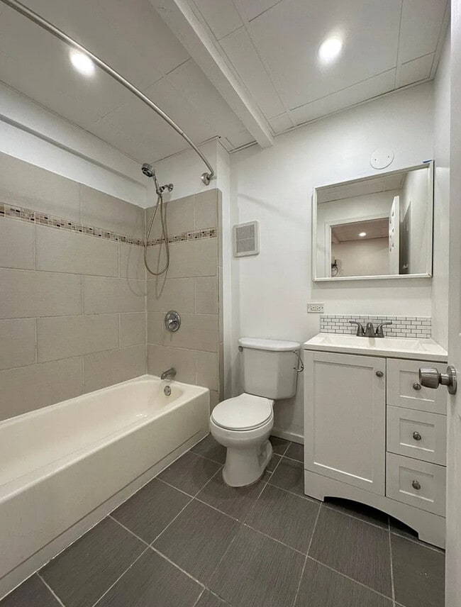 Photo - 149 Forest Ave Unidad B