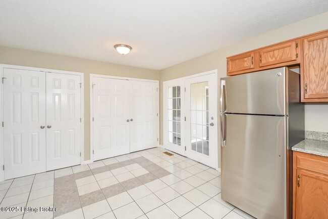 Photo - 386 Beech Cliff Cir