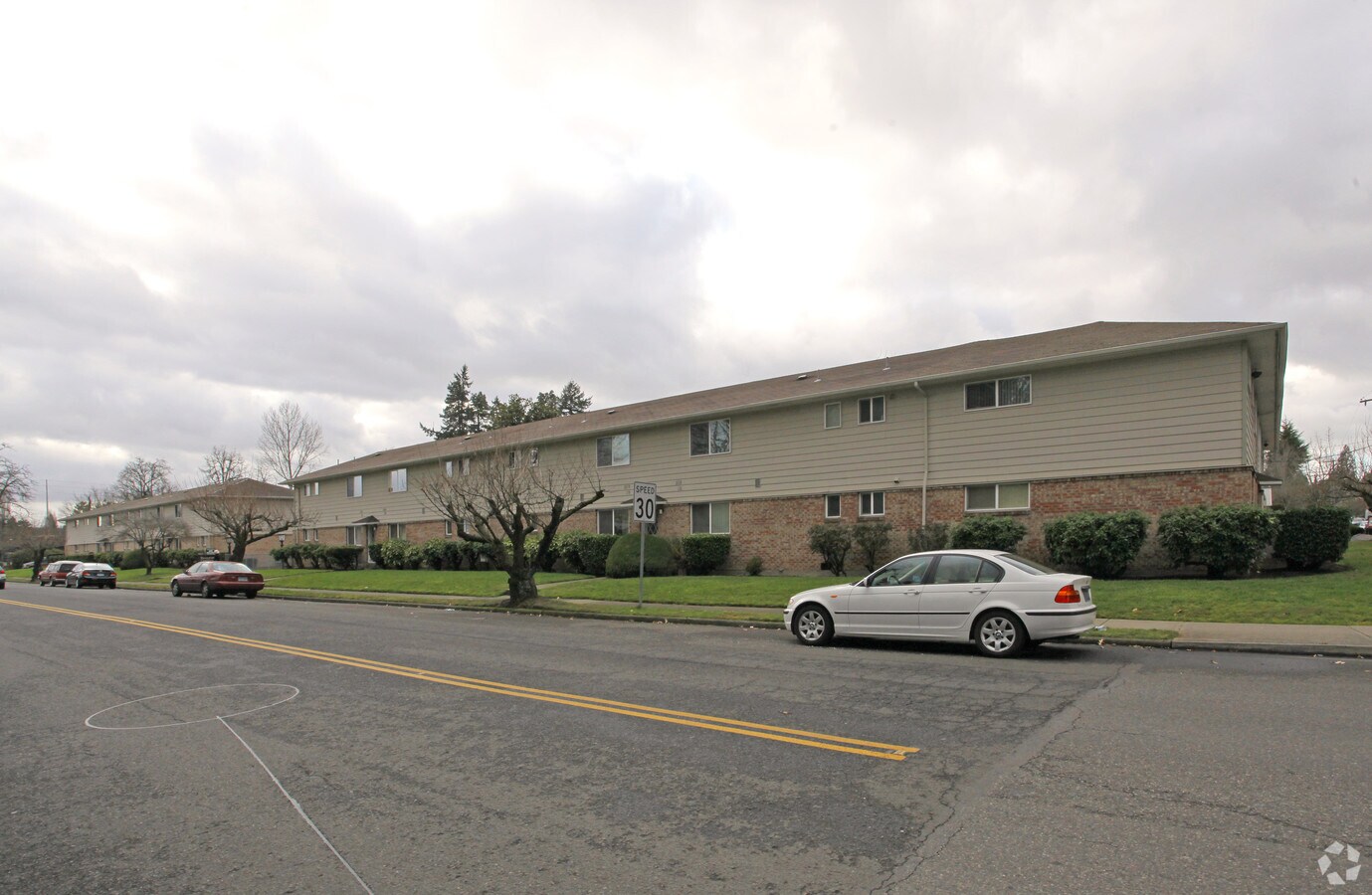 Beaverton Garden Court Apartments - Beaverton Garden Court Apartments