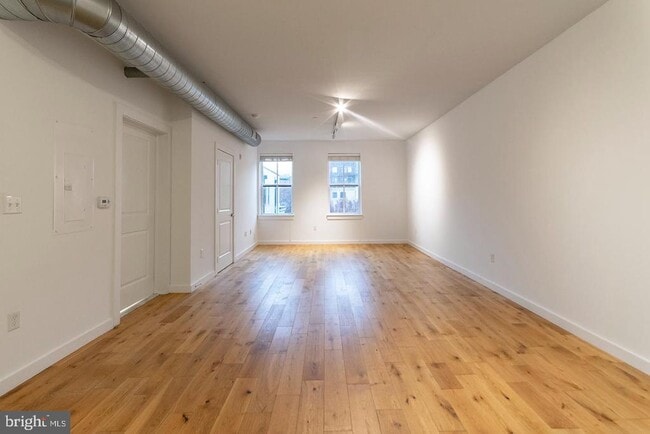 Building Photo - 224 Church St Unit 506