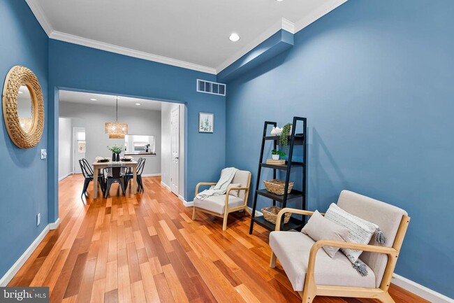 Photo - 1247 Hull St