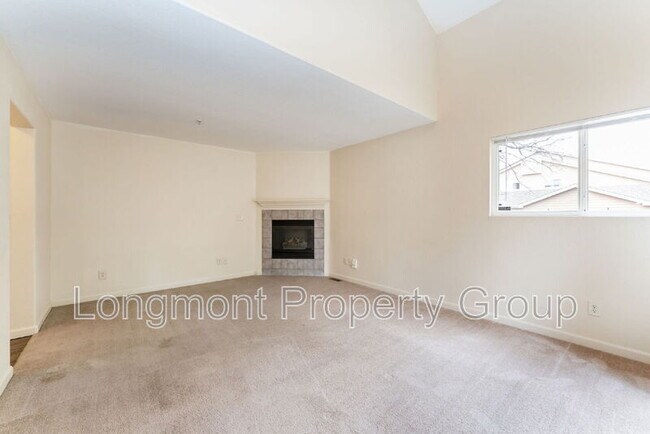 Photo - 1601 Great Western Dr