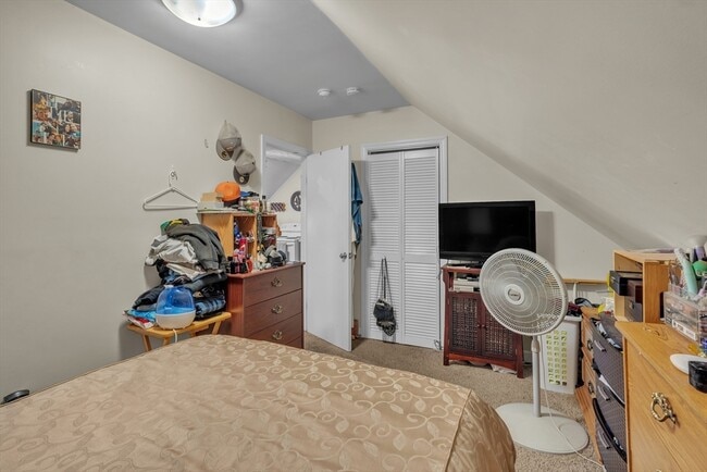 Photo - 298 S Main St