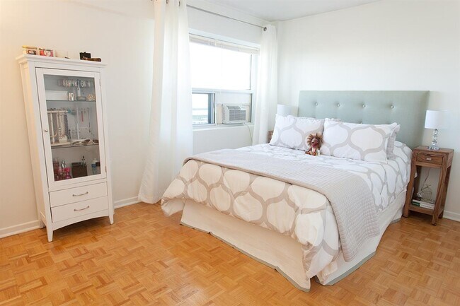 Photo - Stonecliffe Apartments