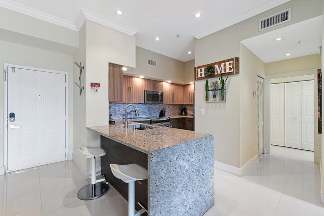 Photo - 11730 St Andrews Place Unidad 302 Rental