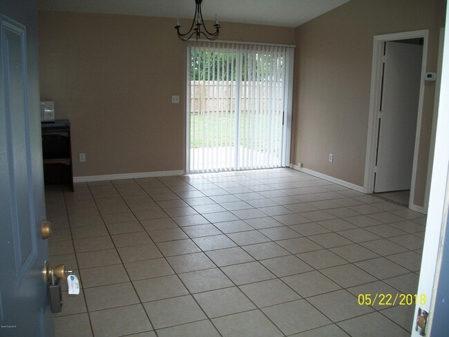 Photo - 4910 Greenhill St