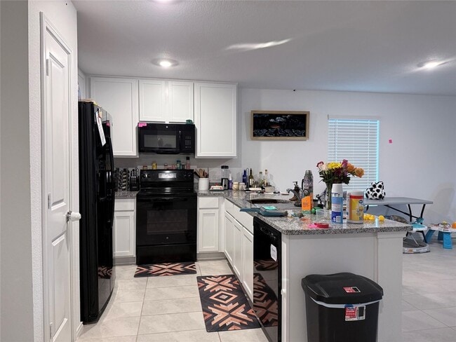 Photo - 330 Ashbrook Wy