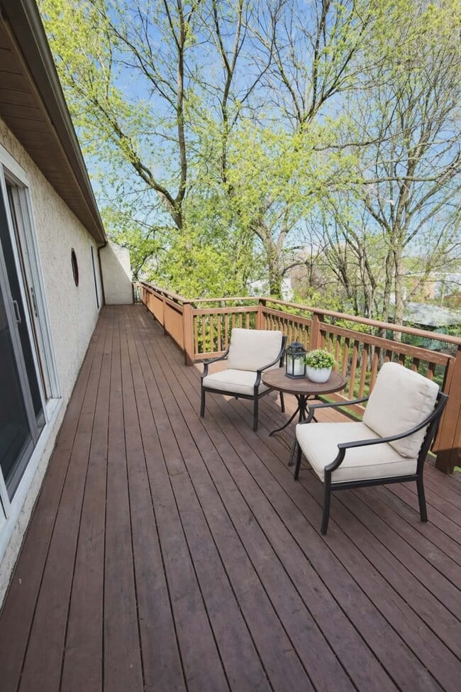 Photo - 265 Stevens St W Unit 2