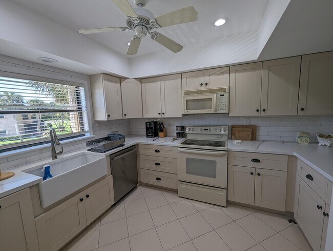 Photo - 404 Clubhouse Cir