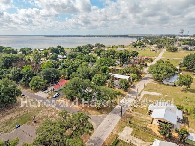 Photo - 120 Chesney Blvd