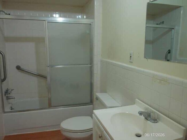 Photo - 25627 Paige St