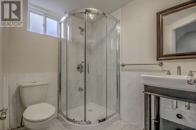 Photo - 17 Tralee Ave