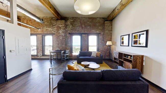 Photo - Landmark Lofts