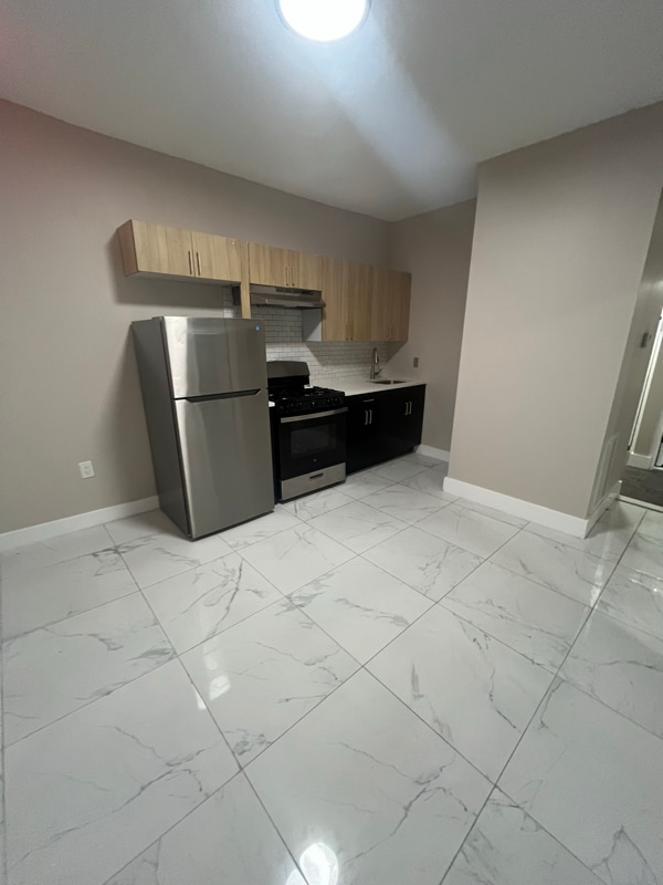 Photo - 190 N Park St Unit 10