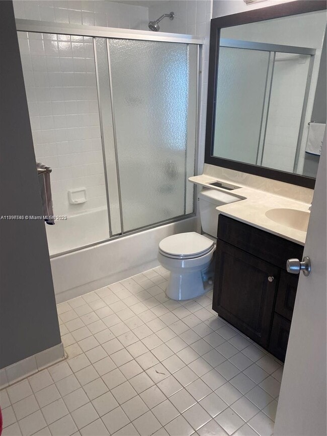 Photo - 19215 Glenmoor Dr Unidad 1