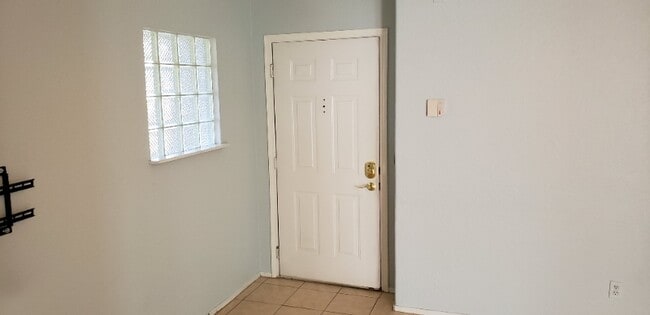 Photo - 1701 The Greens Way