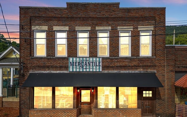 Photo - 3915 Saint Elmo Ave Unit 100