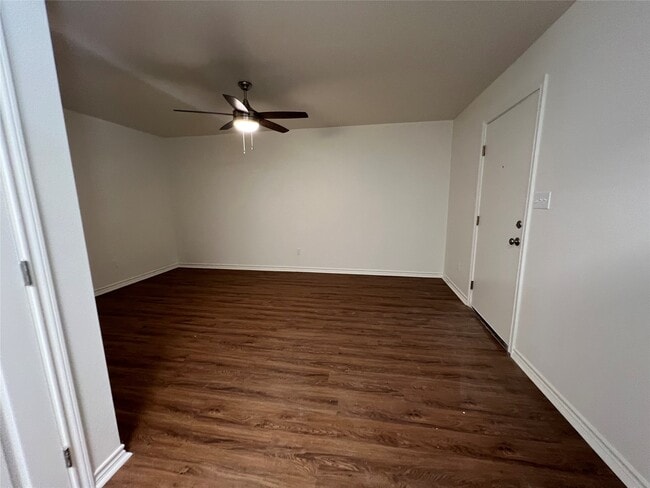 Photo - 1231 Sycamore Ave Unit A