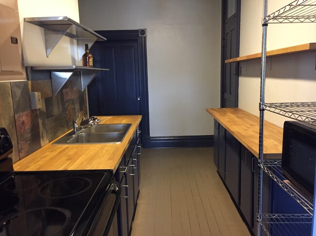 kitchen - 4610 Liberty Ave Unit 3rd floor