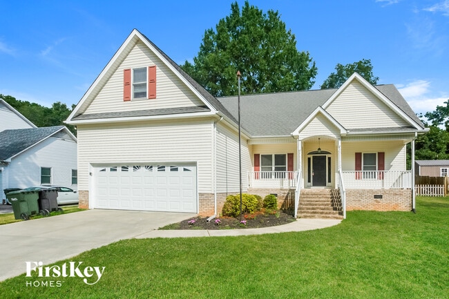 Photo - 376 Stonehaven Ct SW