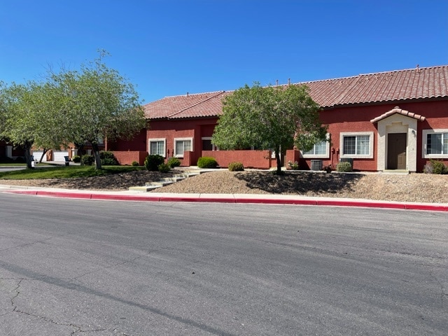 Building Photo - Shadow Ridge Townhomes