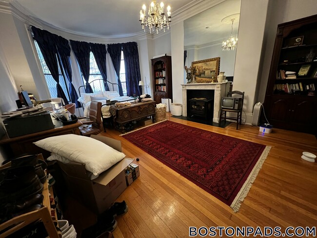 Photo - 429 Marlborough St Unidad 2