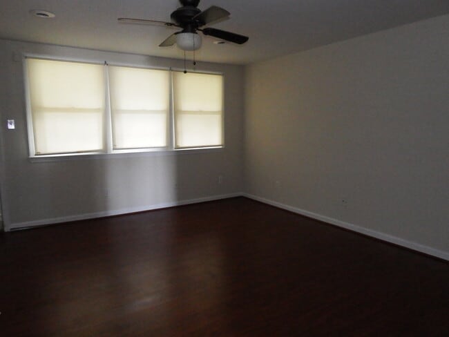 Photo - Nice Three bedroom w/ fenced yard