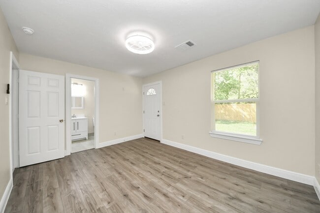 Photo - 7066 Villa Dr