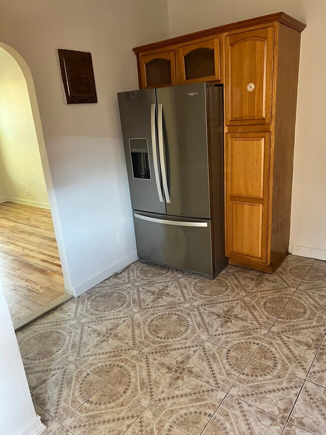 Photo - 518 Sheffield Ave Unit 2F
