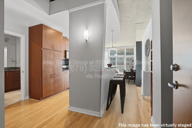 Building Photo - 943 Peachtree St NE Unit 1702