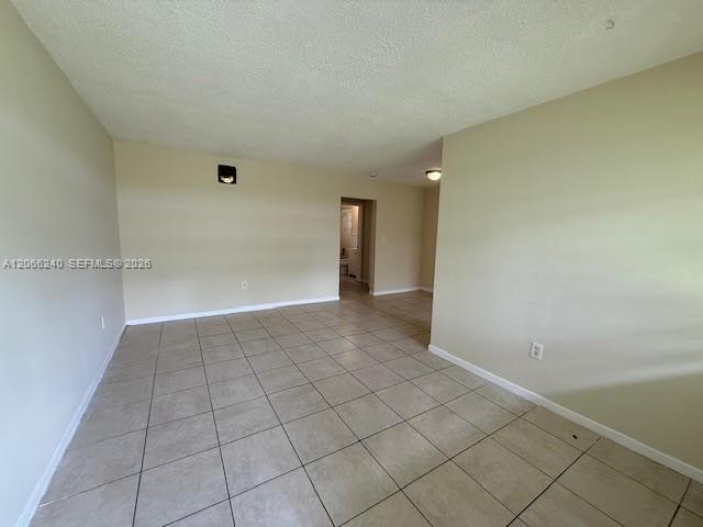 Building Photo - 151 NW 164th St Unit 2