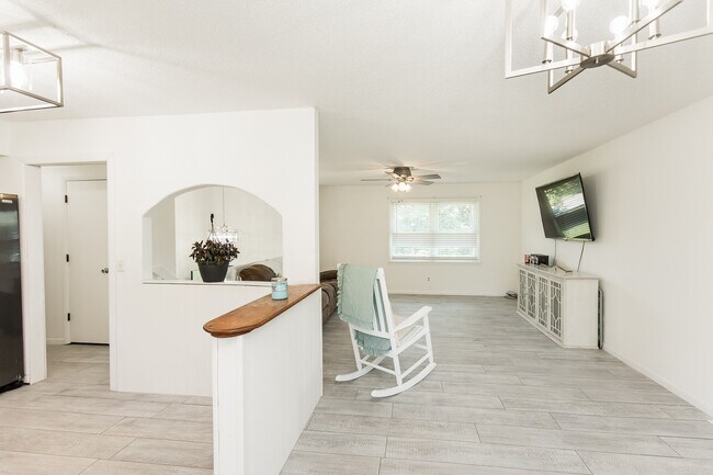 Photo - 3409 Cedar Ln