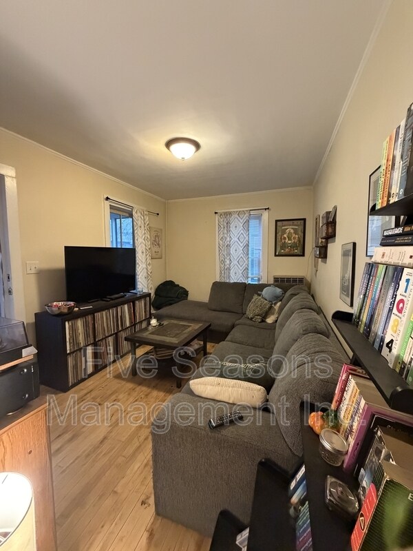 Photo - 24-26-26 Conger Ave