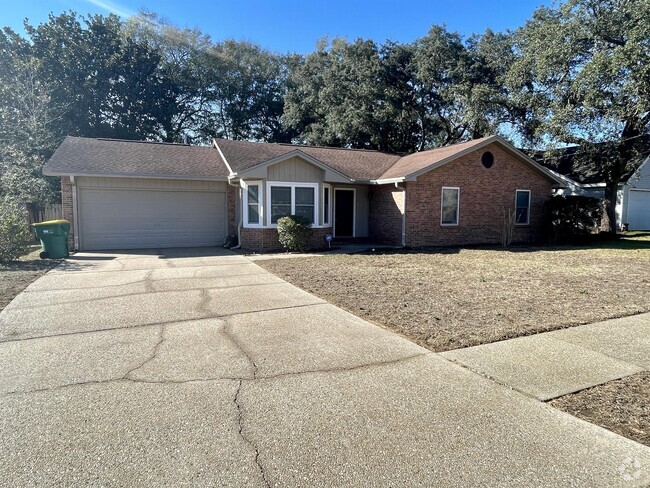 Building Photo - 1037 Hickory Ave Rental