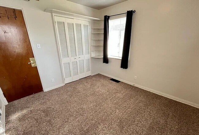 Photo - 1385 Otis St