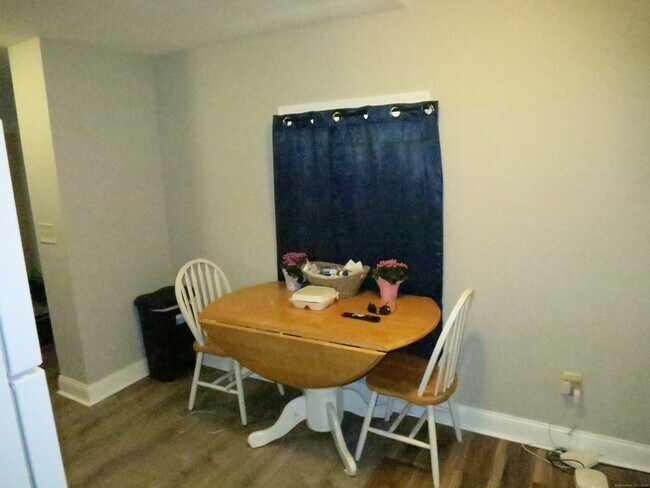 Photo - 7A Windham Ave Apartment