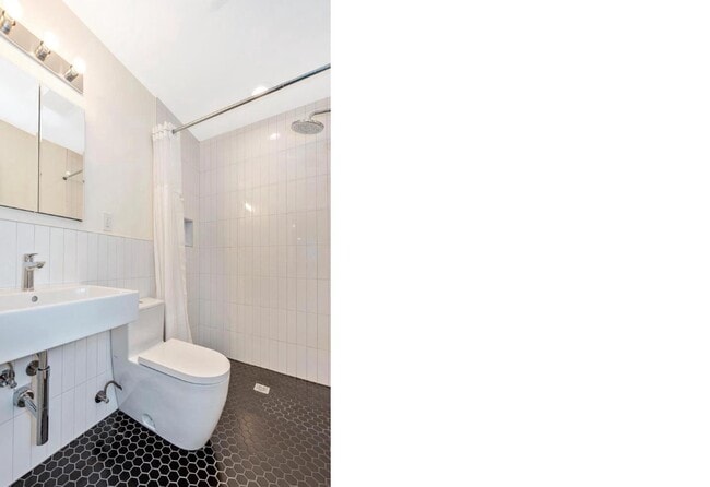 Photo - 10619 Montrose Ave Unit 202