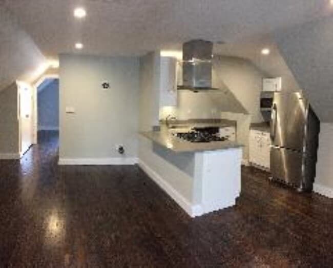 Photo - 19 Dorset St Apartments Unit 3