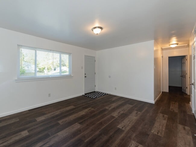 1410 Coco Place