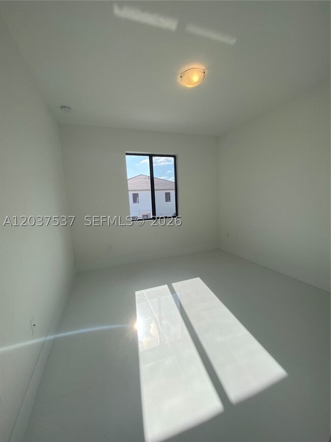 Photo - 2402 SW 145th Pl