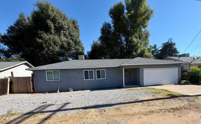 Photo - 3 BED 2 BATH HOUSE WITH NEW LUXURY VINYL PLANK FLOORING