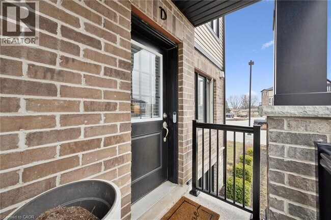 Photo - 164 Rochefort St.